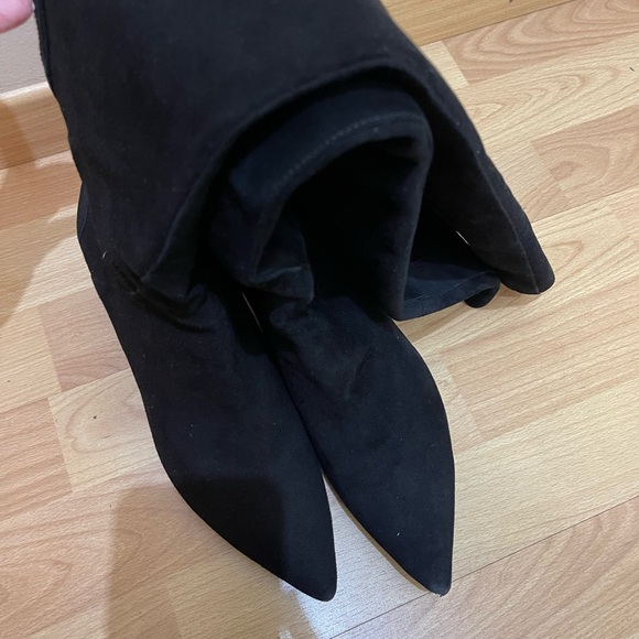 Suede over the knee boots in pristine condition - Picture 3 of 7